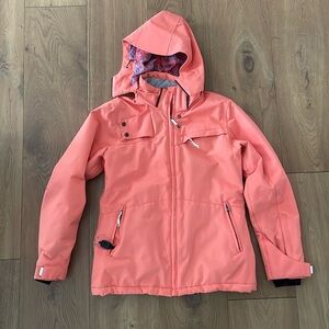 Liquid 5000 Women’s Medium Coral Winter Ski / Snow Coat- detachable hood